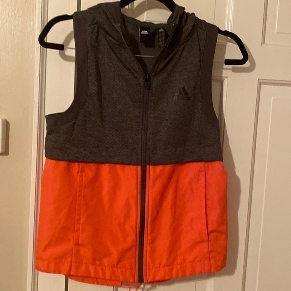 Adidas vest - Picture 1 of 3